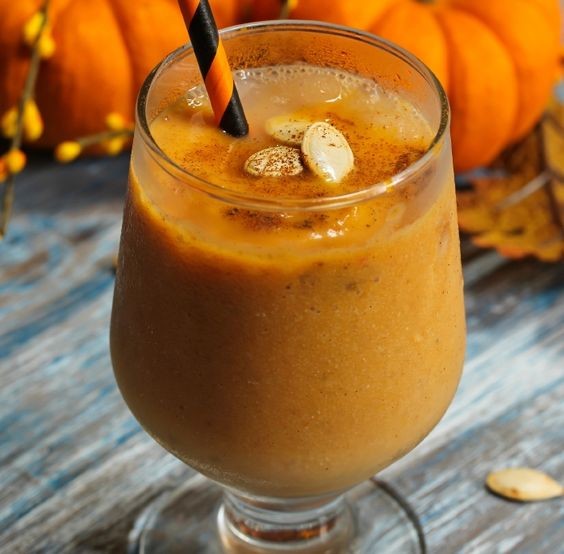 南瓜杏仁奶昔