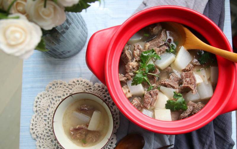 白蘿蔔牛腩湯