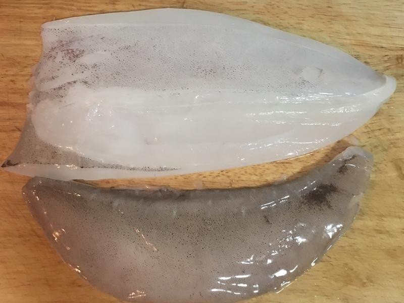 白灼軟絲佐蒜蓉醬