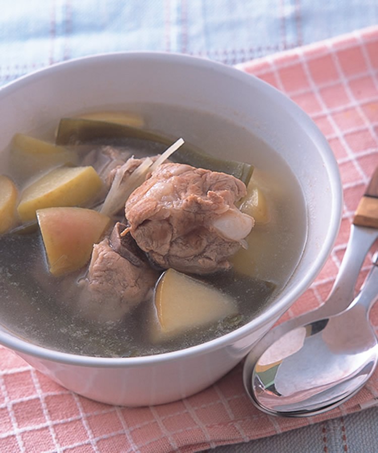 蘋果海帶排骨湯1