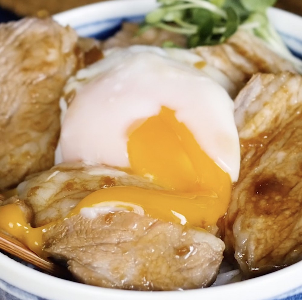 溫泉蛋五花肉丼4