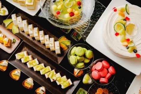 DINING & BAR TABLE 9 TOKYO