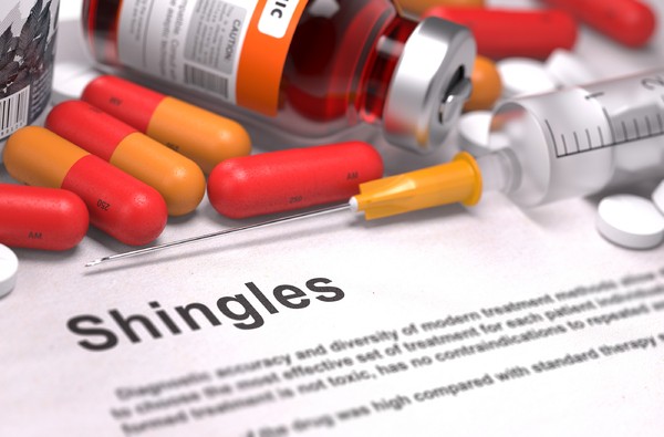 bigstock-Shingles-Diagnosis-Medical-Co-99651605_600x1