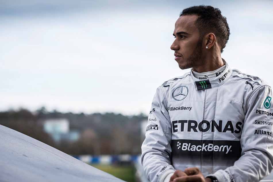 Lewis Hamilton facebook