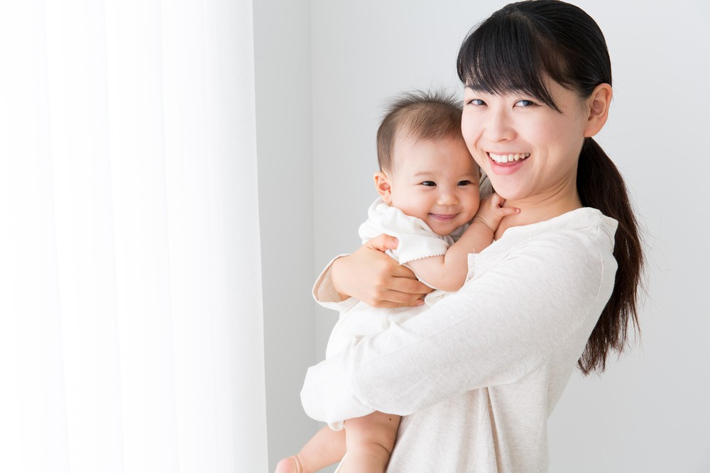新生兒痤瘡是因孕期內,母親的荷爾蒙,由胎盤傳至嬰兒所引發。
