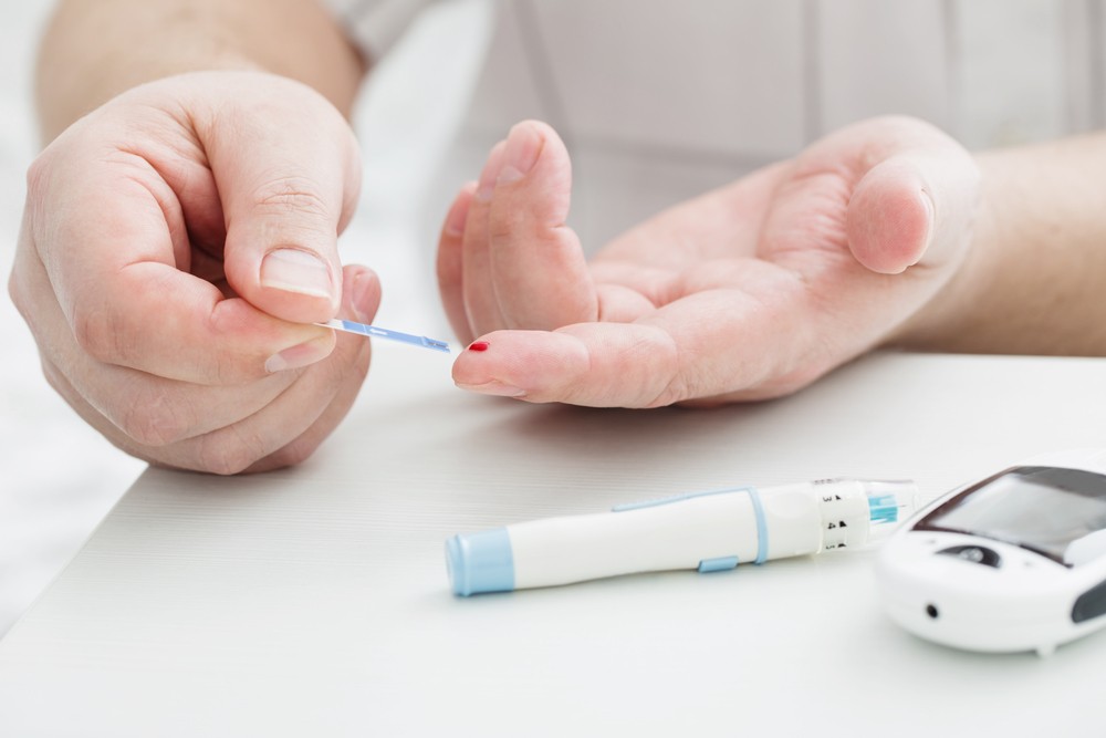 眼科醫生會根據病情為病者提供適合的激光、藥物或手術治療。