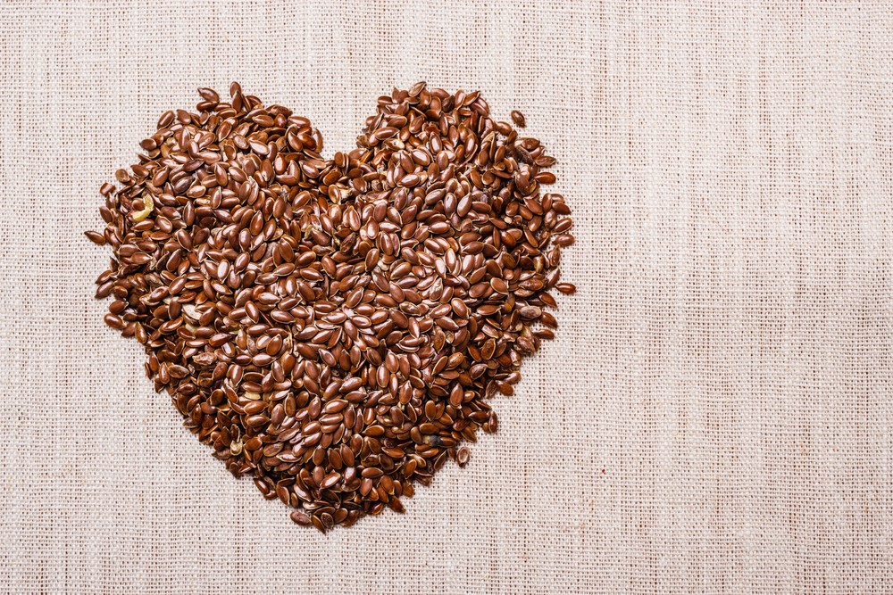 1湯匙的亞麻籽就含3克的纖維,大約為男性每日建議所需的8%,和女性每日建議所需的12%。