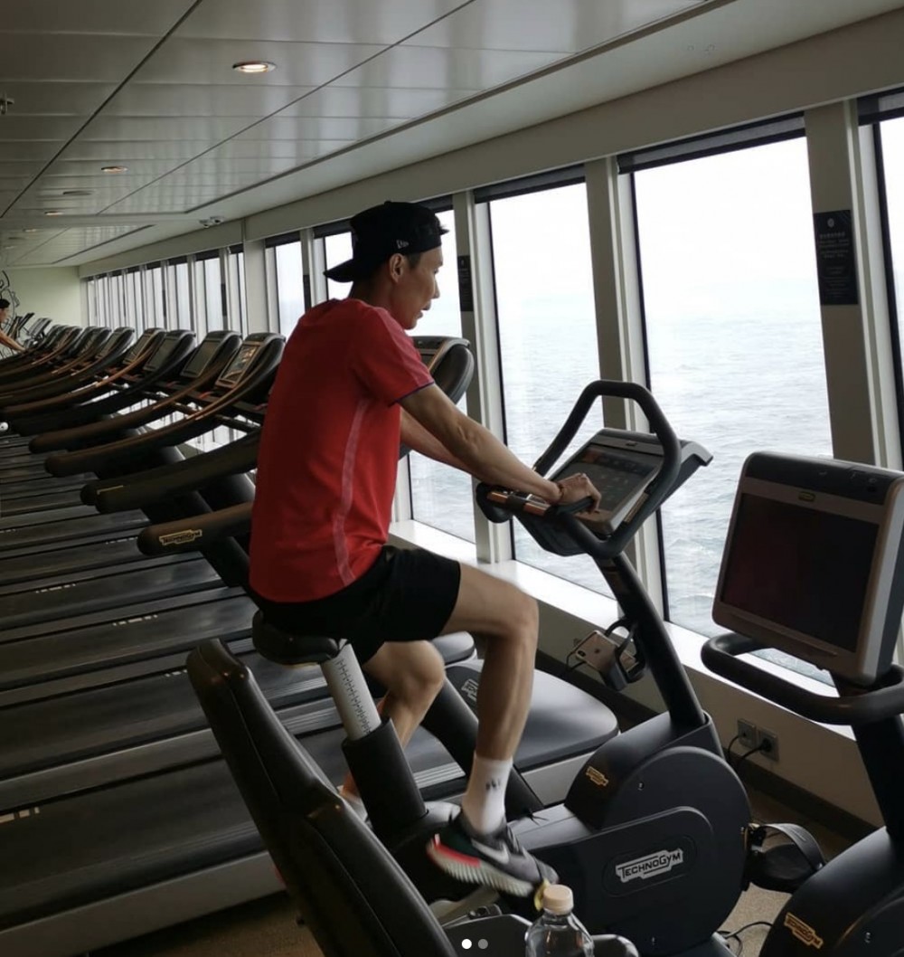 完成治療後，李宗偉在年初重投訓練，希望與其「對手」、另一位世界級球手林丹出戰2020年的東京奧運的希望。可惜他的身體狀況已大不如前。