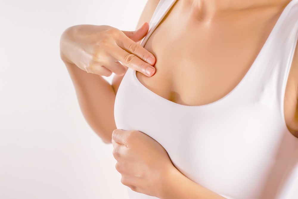 乳癌通常因患者摸到硬塊發現。