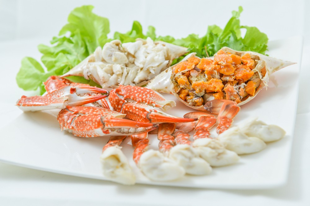 蟹肉與蟹膏中膽固醇含量很高。