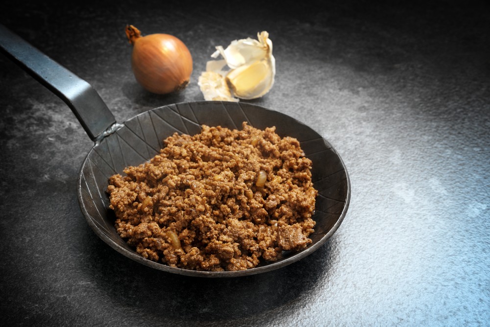 免治牛肉含有充足的煙酸、蛋白質、鐵質、維他命B12、硒和鋅。