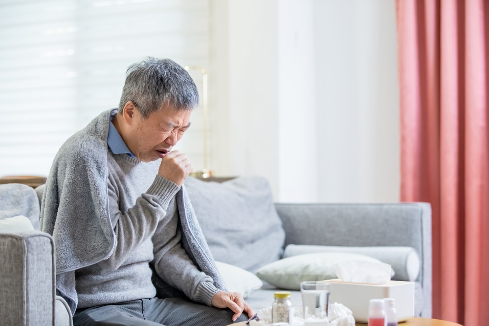 早期一位伯伯因氣喘求診,結果發現氣管嚴重收窄,已患上慢阻肺病。