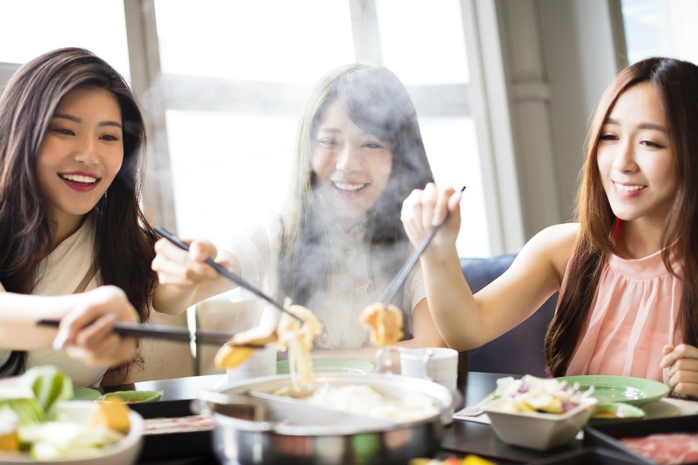 打邊爐除了「個爐最重要」,材料質素和飲食衞生同樣重要,一不小心可能會導致食物中毒。
