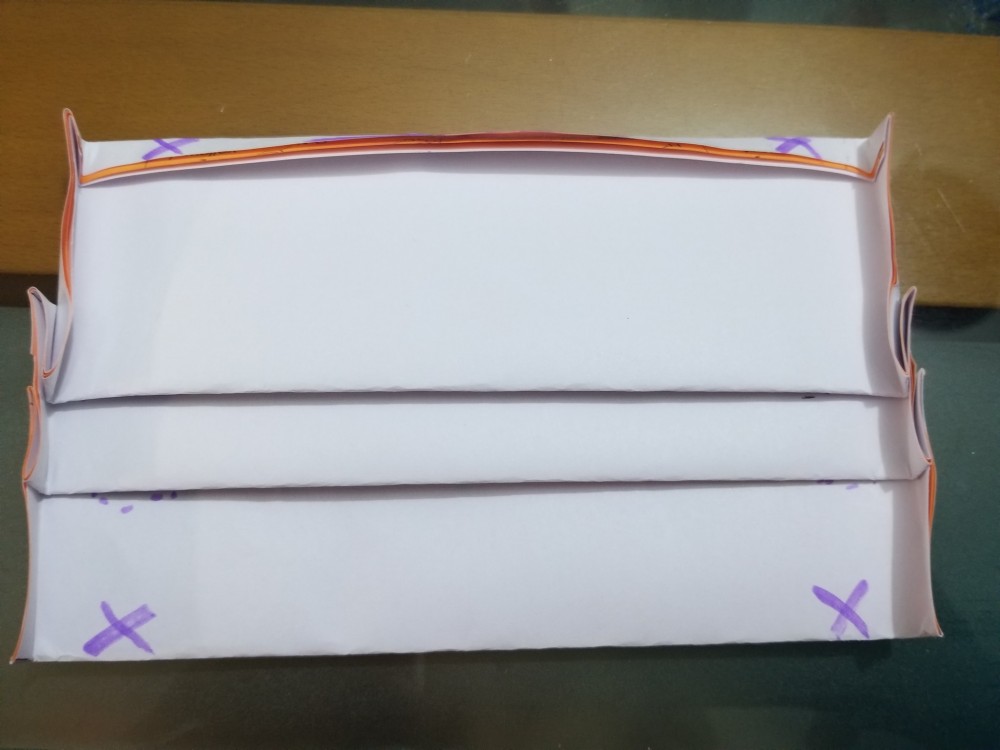 早前K Kwong曾於Facebook 提出「自製口罩」方案。