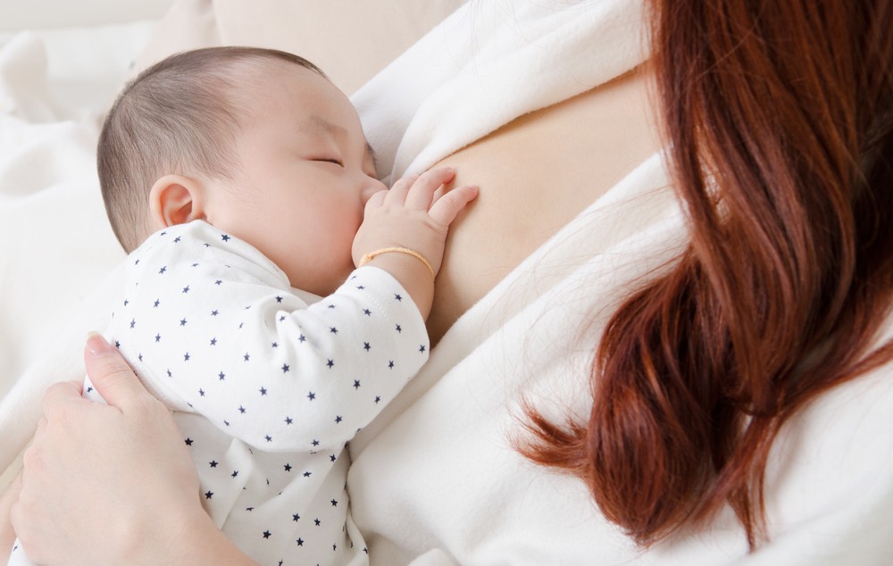母乳含有豐富的營養,適合嬰兒吸收,同時亦因含有多種免疫物質,因此有助提升嬰兒的抗病能力。不過有些部分婦女卻於產後哺乳期內,少乳汁,甚至近乎無?