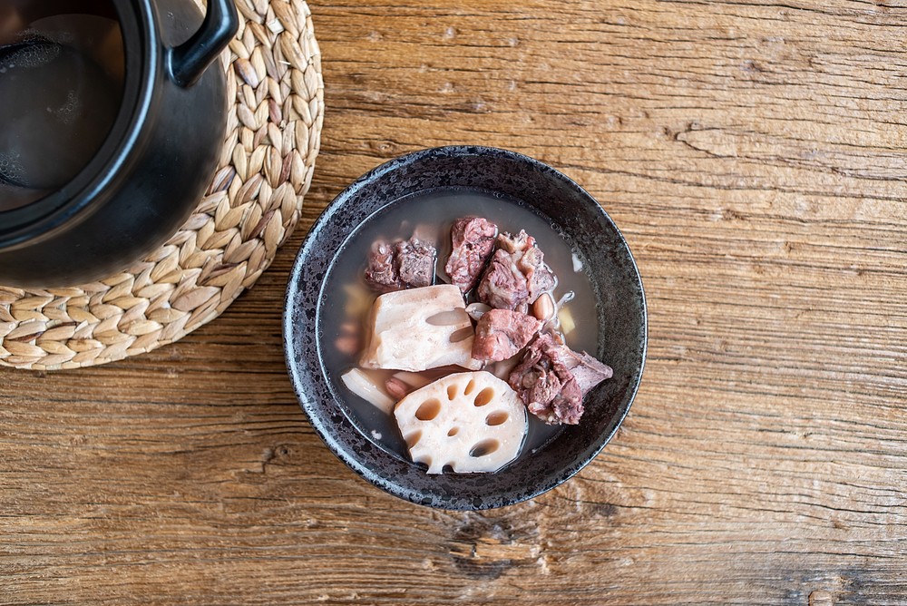 猴頭菇淮山蓮藕湯。