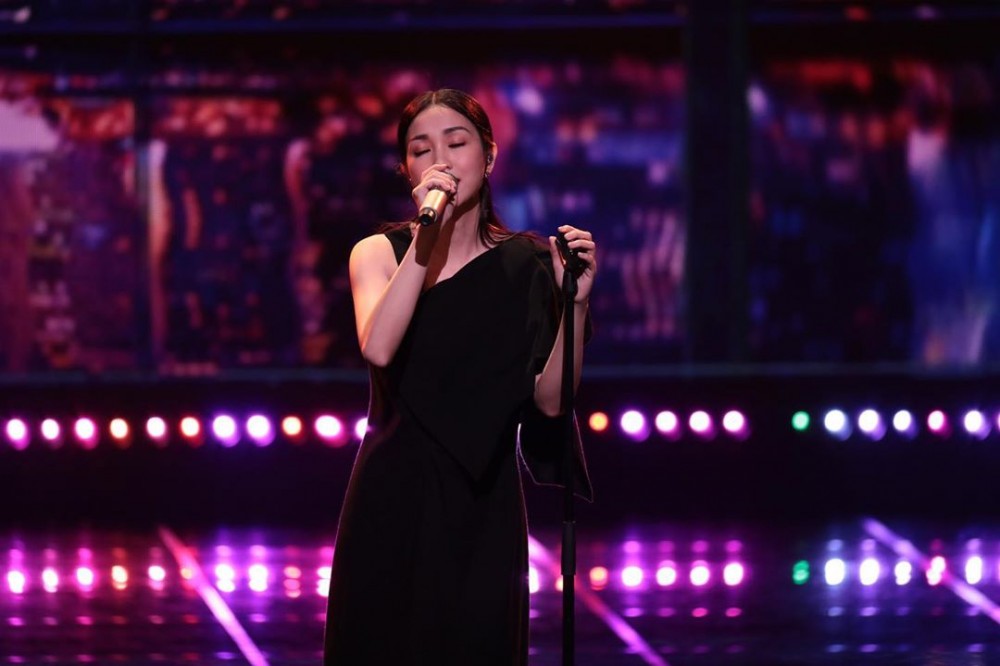 香港天後謝安琪曾經因為唱歌爆肺4次，左肺做了三次手術，