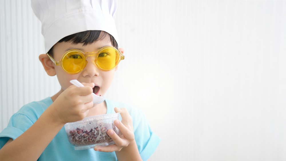 含鄰苯二甲酸酯類塑化劑的塑膠物料不應用作專供盛載三歲以下嬰幼兒食物的食物接觸物料。