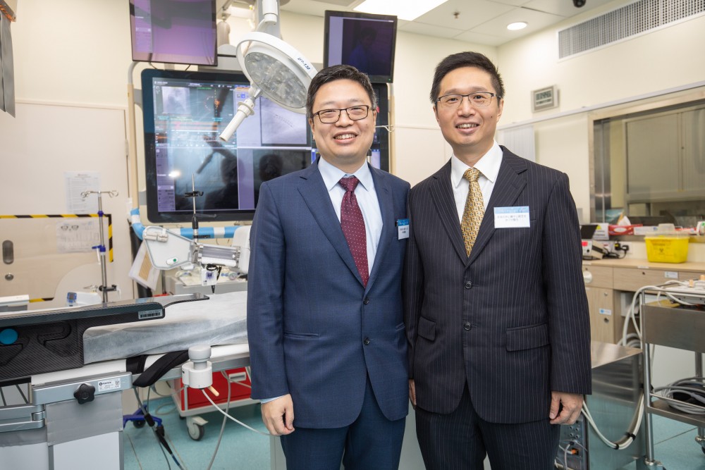 (左起)香港亞洲心臟中心主任、心臟科專科林逸賢醫生及香港亞洲心臟中心心血管科主任、心臟科專科曾子欣醫生