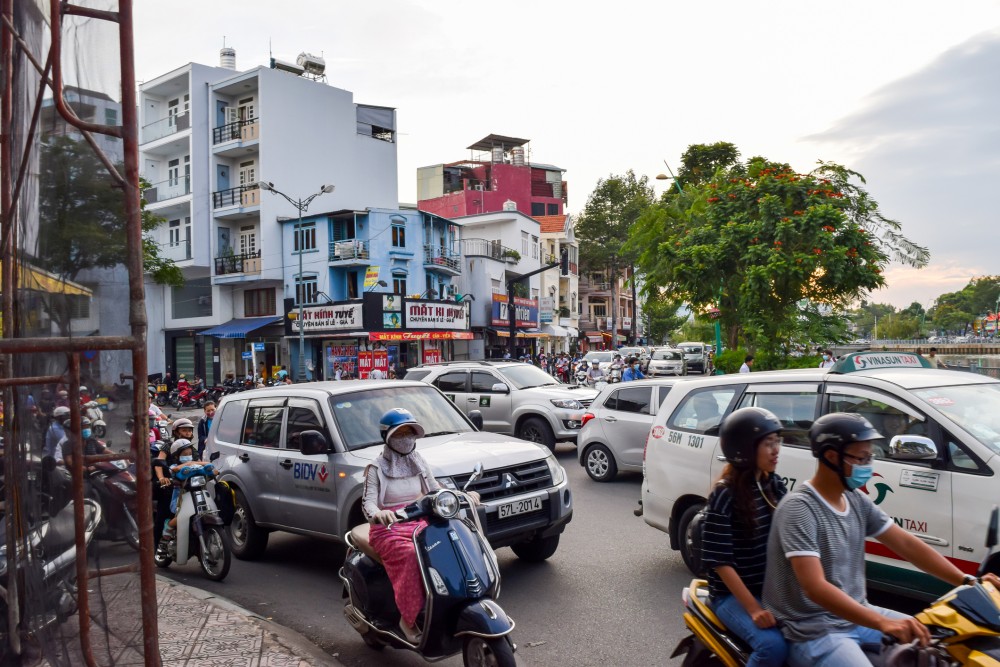 道路交通噪音可能會增加壓力水平,這或會增加體重,尤其是腰部脂肪。