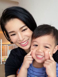 藝人胡杏兒兒子 Brendan 日前接種了噴鼻式流感疫苗。