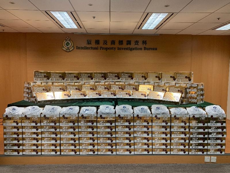 該批冒牌車厘子價格比巿價便宜約3成,約$300-450就有一盒。