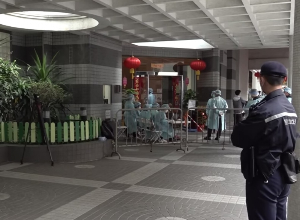 昨晚七時起需封區強制檢測的麗港城第5第7座今（1日）早7時半解封。