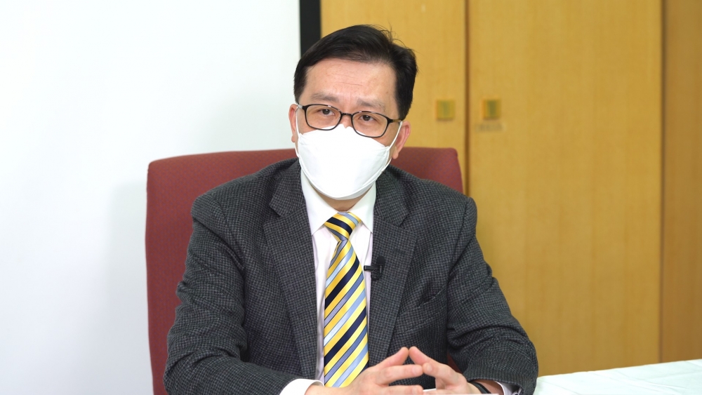 香港醫院藥劑師學會會長崔俊明指,三款新冠疫苗所使用的技術平台都不一樣。