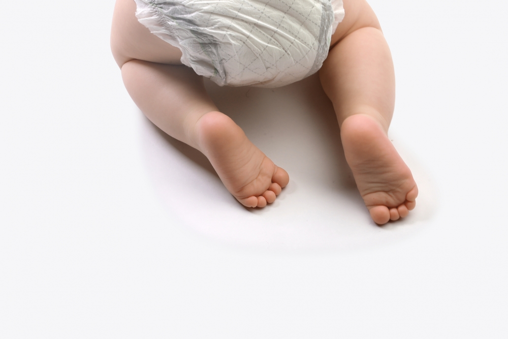 祖父母表示,孫兒上周六(6日)曾參加爬行比賽,現場小朋友眾多,他們當時已擔心環境衞生問題。