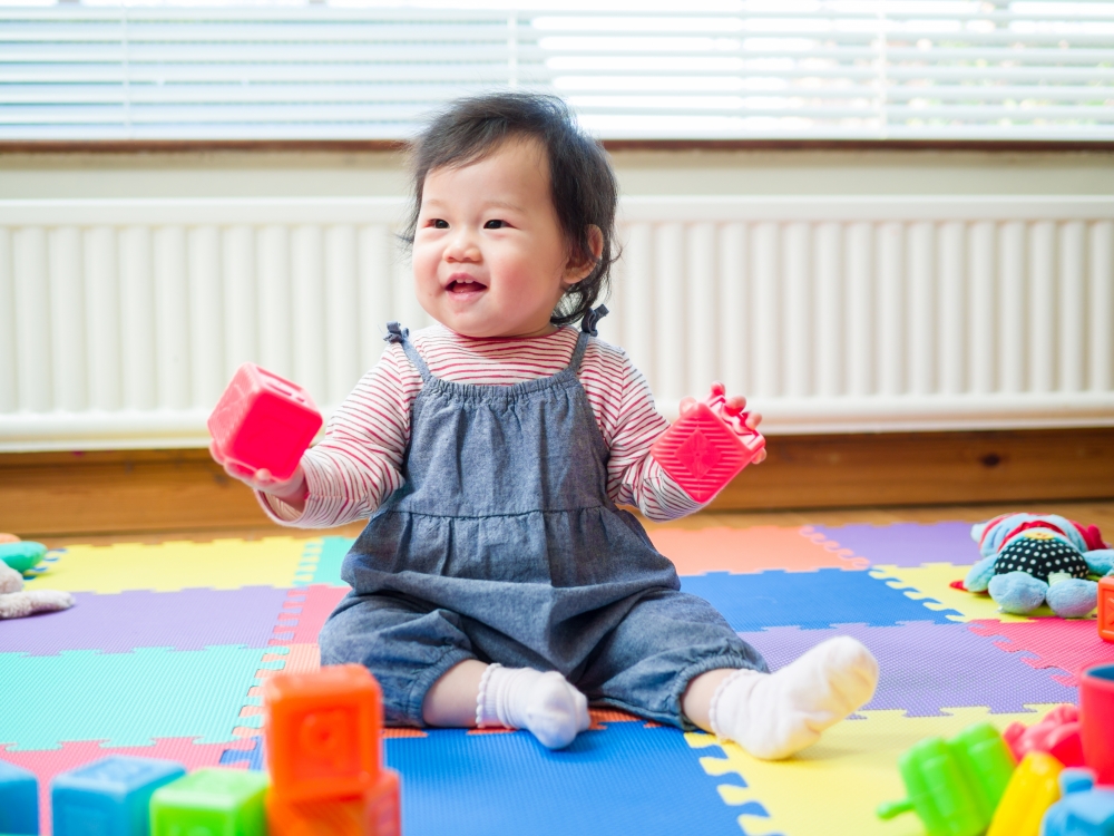塑膠玩具中的化學物對兒童健康的影響備受關注。