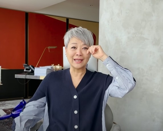 66歲藝人金燕玲2年前不幸患上子宮癌後,今周三自揭於農曆年初五證實患上乳癌一期。