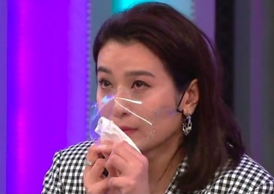 突發性妊娠毒血症亦為葉凱茵帶來很多後遺症,例如高血壓、右眼有閃光,驚恐症,情緒問題等。