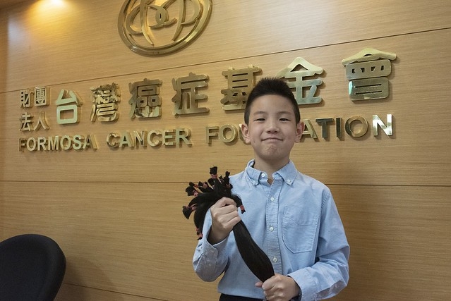 敏睿希望藉由自己小小的力量，幫助更多癌症病人走出生命中的黑暗。