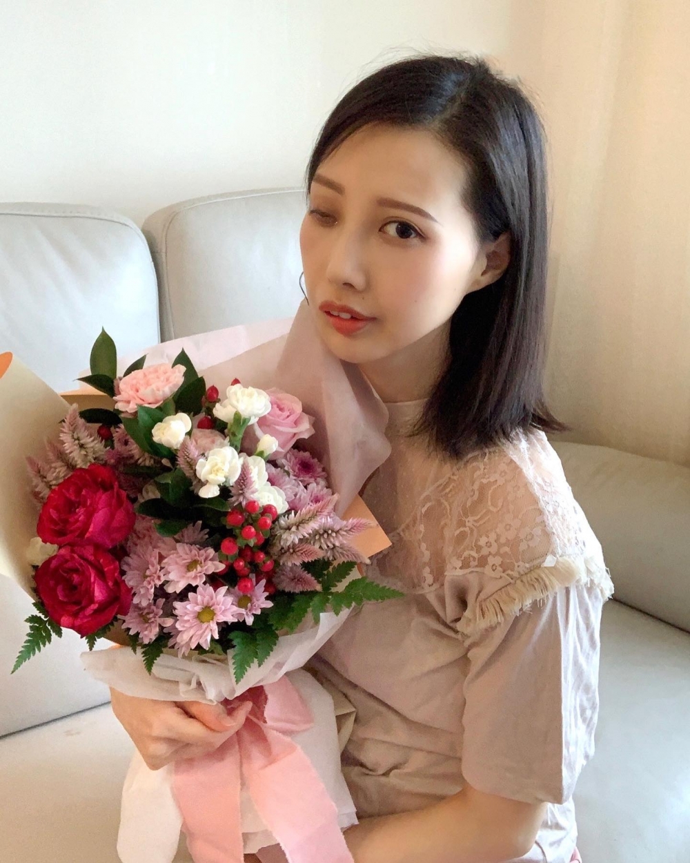 31歲歌手李明蔚(Sarena)自2012年起確診患上罕見癌鼻咽腺樣囊性癌症。