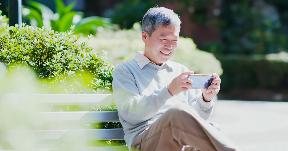 有鑒於互聯網和手機程式的便利性,病患只要有手機,就能自己搜尋病理資訊及各種腦部認知訓練遊戲。