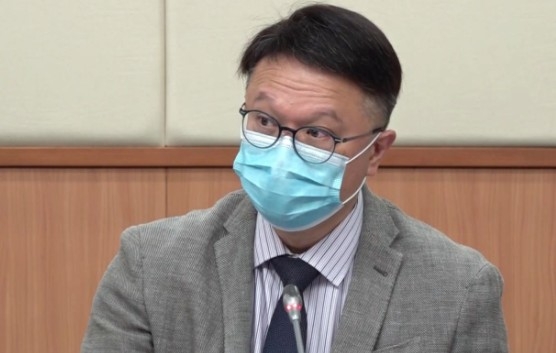 政府專家顧問、中大呼吸系統科講座教授許樹昌今早(7日)表示,「復必泰」疫苗每批來港數量不多,有效期亦只有六個月,因此呼籲盡快使用。