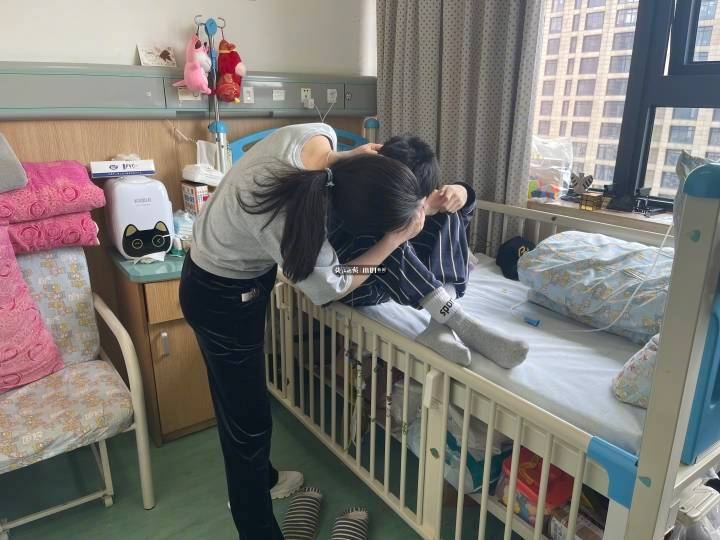 近日內地一名15歲少年長期肚痛,最終被確診患末期大腸癌,生命倒數只剩下20個月。