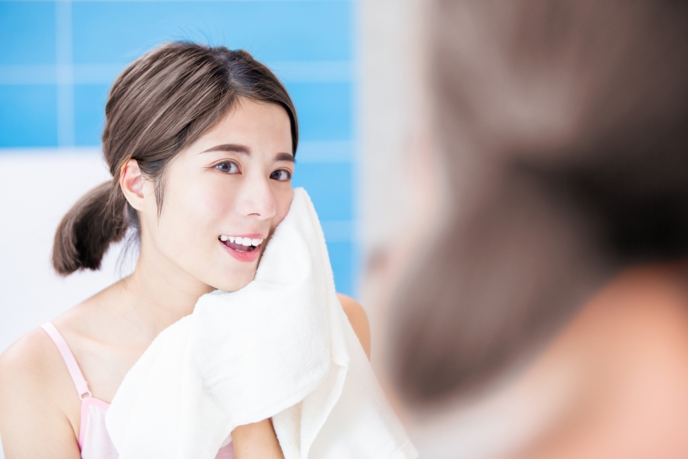 有日本研究發現,原來用乾毛巾擦拭身體,一日兩次,有助改善自律神經機能,使身體適時處於放鬆狀態,改善睡眠。