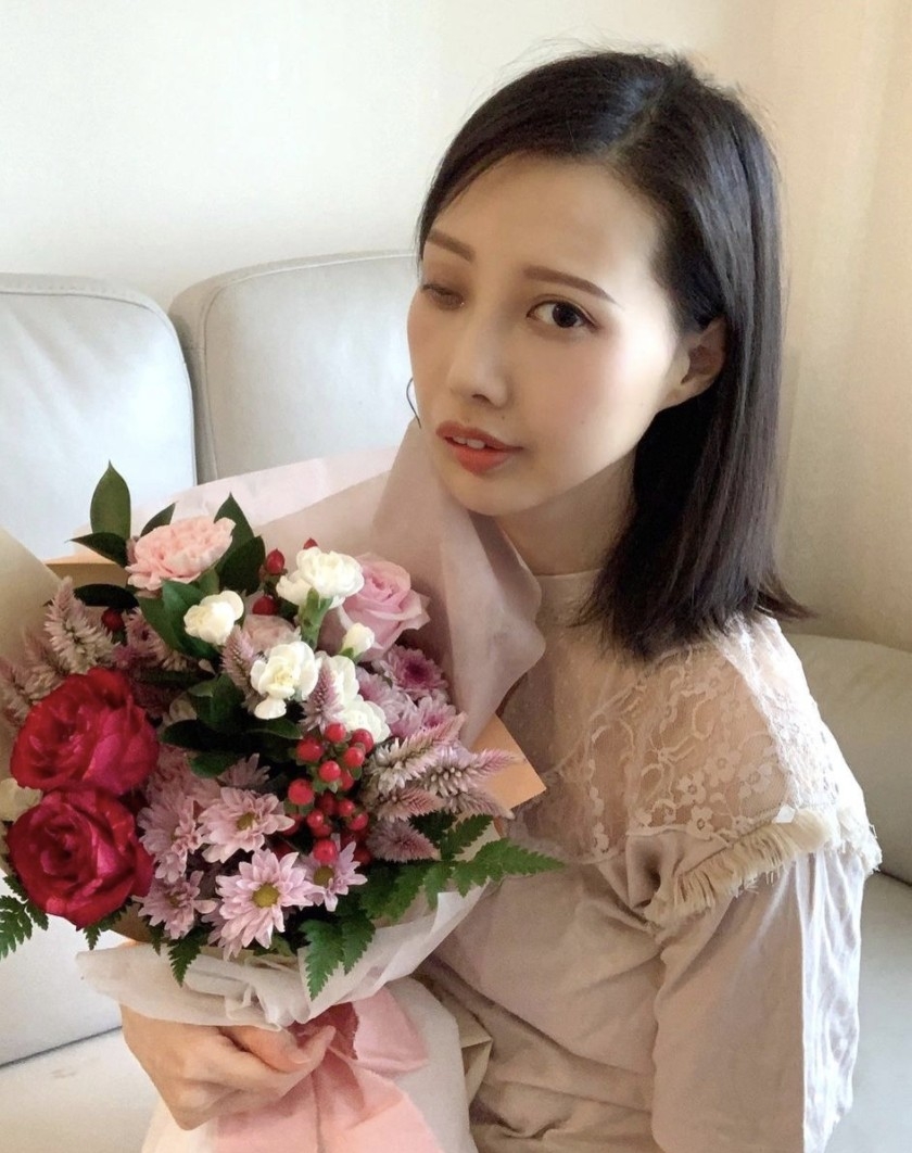 歌手李明蔚(Sarena)不敵癌魔,於今午(4日)病逝,終年31歲。