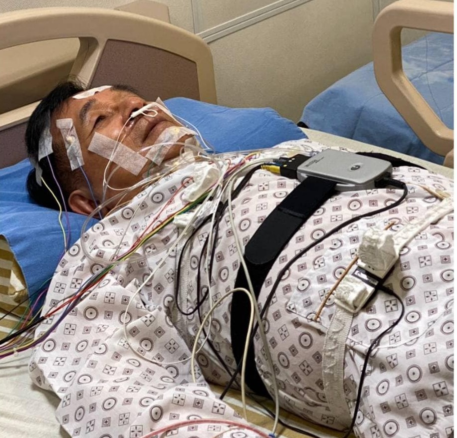 陳水扁於10日發布一張半身繞滿電線的照片,表示這是自己「第N次」這樣接受相關檢查。