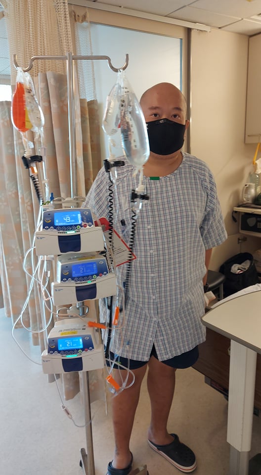 患上癌症,不少人都難以接受及不想面對,阿昌跟太太第一個念頭亦是感到「命運在玩我們」,但他們都非常積極面對。