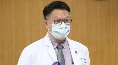政府專家顧問、新發現及動物傳染病科學委員會主席許樹昌今早(10日)表示,從非高風險地區抵港人士,如完成接種兩劑新冠疫苗滿14日,同時有抗體,就可縮短14日檢疫期至7日,再加7日自我監察期。