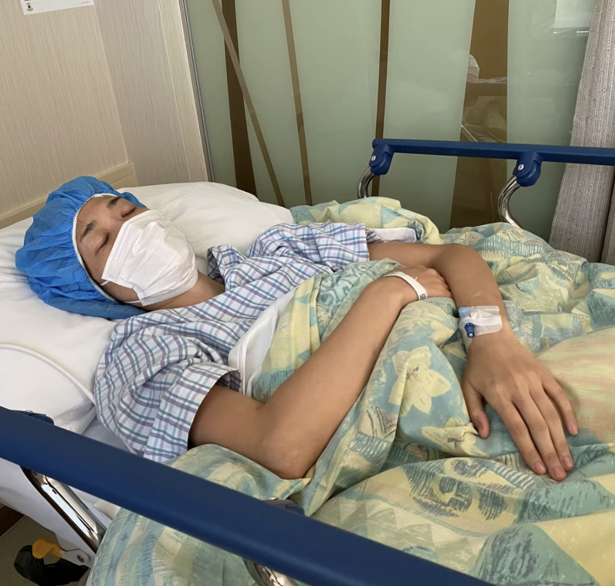 大J指麻衣因治療承受了種種痛苦,在最近1年,麻衣在子宮左右、腰部等不同部位,最少打了100支針。