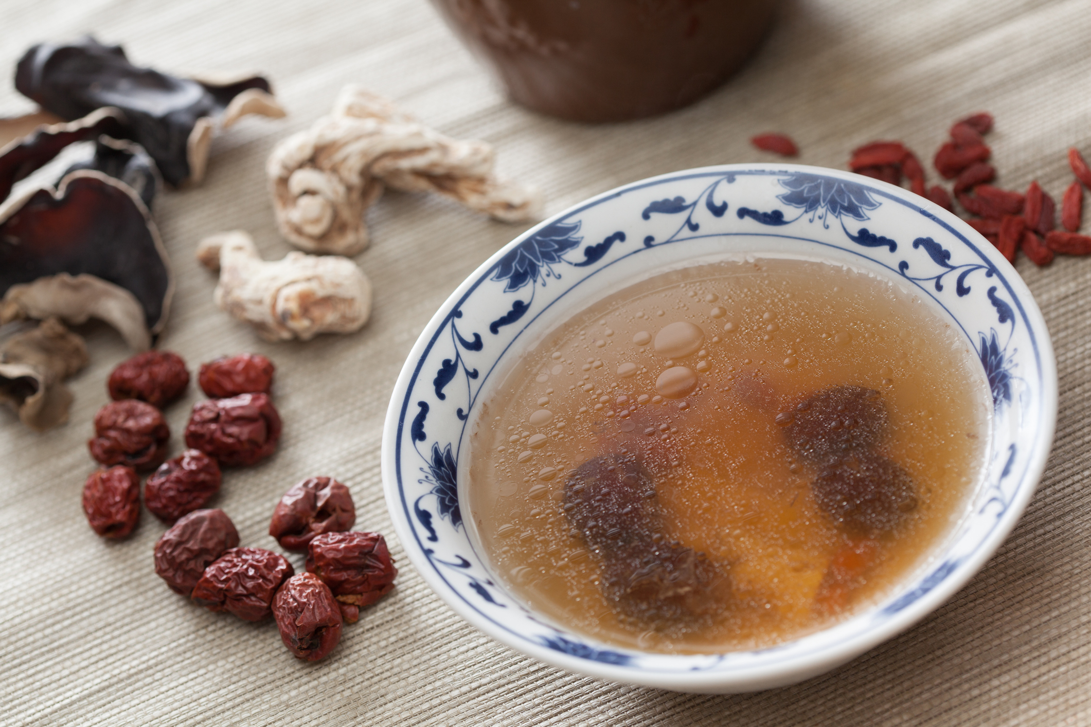 胃氣脹食療是不錯的舒緩脹氣選擇,但若正感冒中,建議先勿食用,任何疑問請諮詢專業中醫師了解。