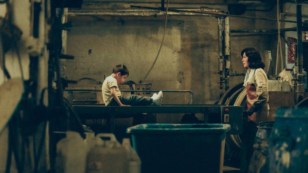 電影中一句對白令人深刻:「行得比人慢,但跑得比人快。」