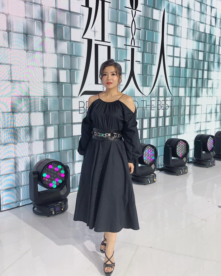 練美娟入行做主持後,因長期說話致聲帶生瘜肉。