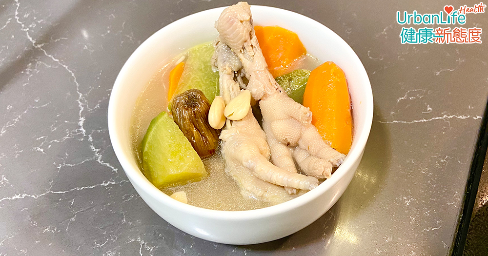 青紅蘿蔔雞腳湯