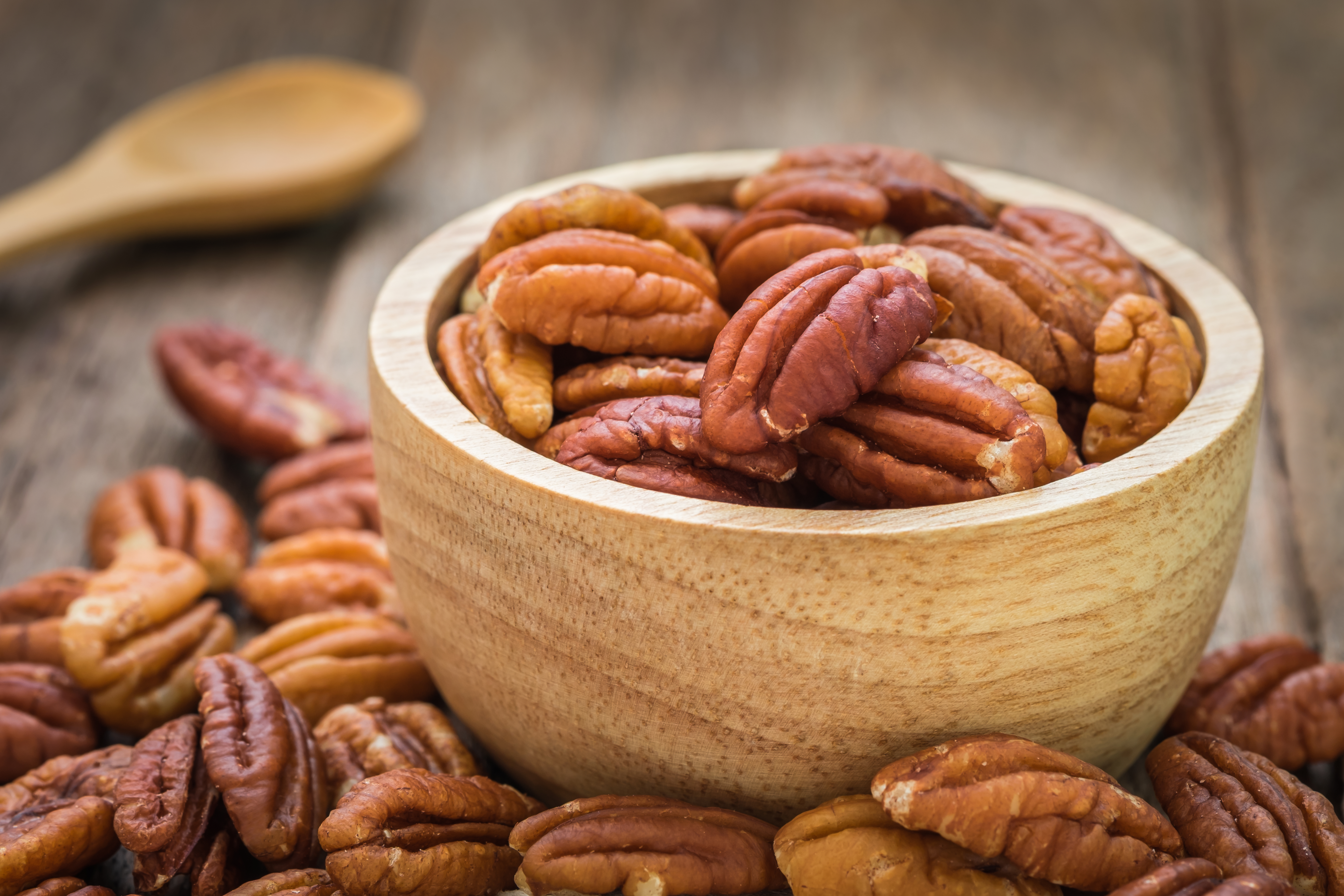 美國佐治亞大學研究發現,食用山核桃(pecan),可令有心血管疾病風險者的總膽固醇平均下降5%,同時低密度脂蛋白(又稱壞膽固醇)平均下降6%至9%。