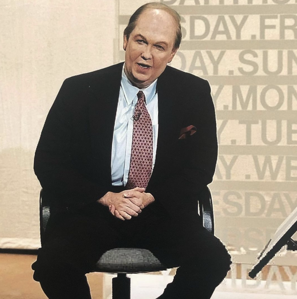 加拿大著名諧星Norm MacDonald昨日(15日)不敵癌病離世,享年61歲。
