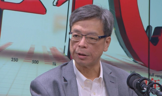 呼吸系統科專科醫生梁子超表示,如果持續有抵港外傭確診,政府應考慮暫停容許在菲律賓完成疫苗接種的外傭可來港工作安排。